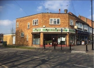 Plus de détails pour 44 High St, Uxbridge - Local commercial à vendre