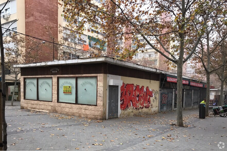 Calle de Sarriá, Madrid, Madrid à vendre - Photo de l’immeuble – Image 1 sur 1