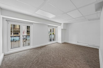 82 Avenue Marceau, Paris à louer Photo intérieure– Image 1 sur 13