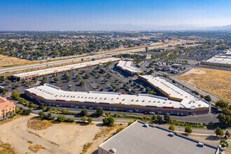 44950 Valley Central Way, Lancaster, CA - VUE AÉRIENNE  vue de carte - Image1