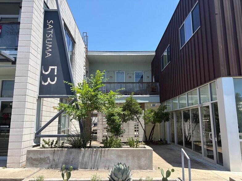 508 E 53rd St, Austin, TX à louer - Photo de l’immeuble – Image 3 sur 14