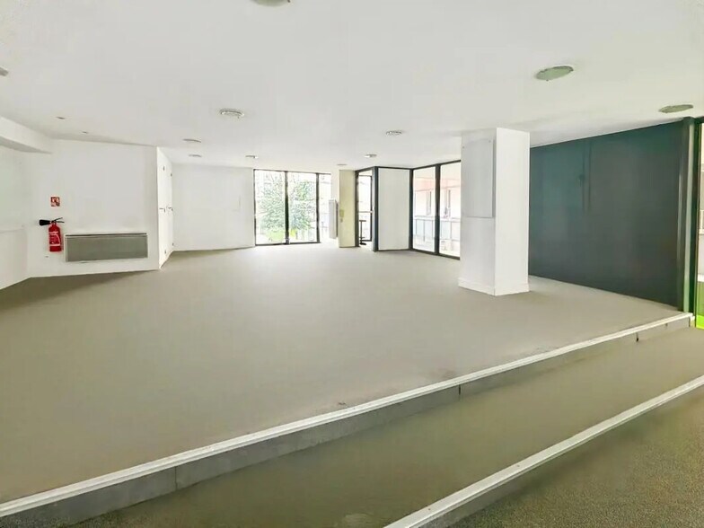 Bureau dans Paris à vendre - Photo de l’immeuble – Image 3 sur 9