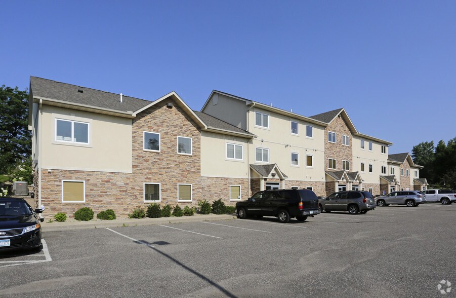 4653 White Bear Pky, White Bear Lake, MN à vendre - Photo de l’immeuble – Image 2 sur 7