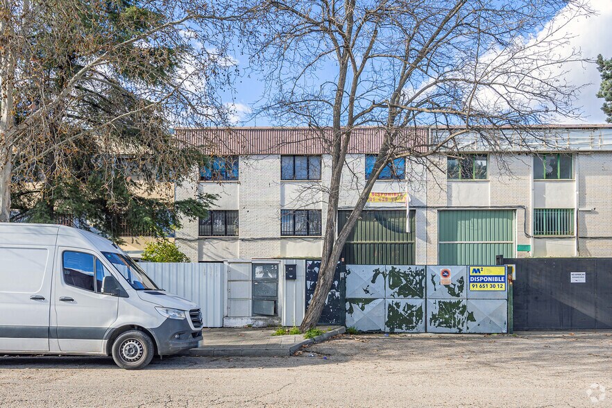 Industriel/Logistique dans San Fernando de Henares, Madrid à vendre - Photo principale – Image 1 sur 16