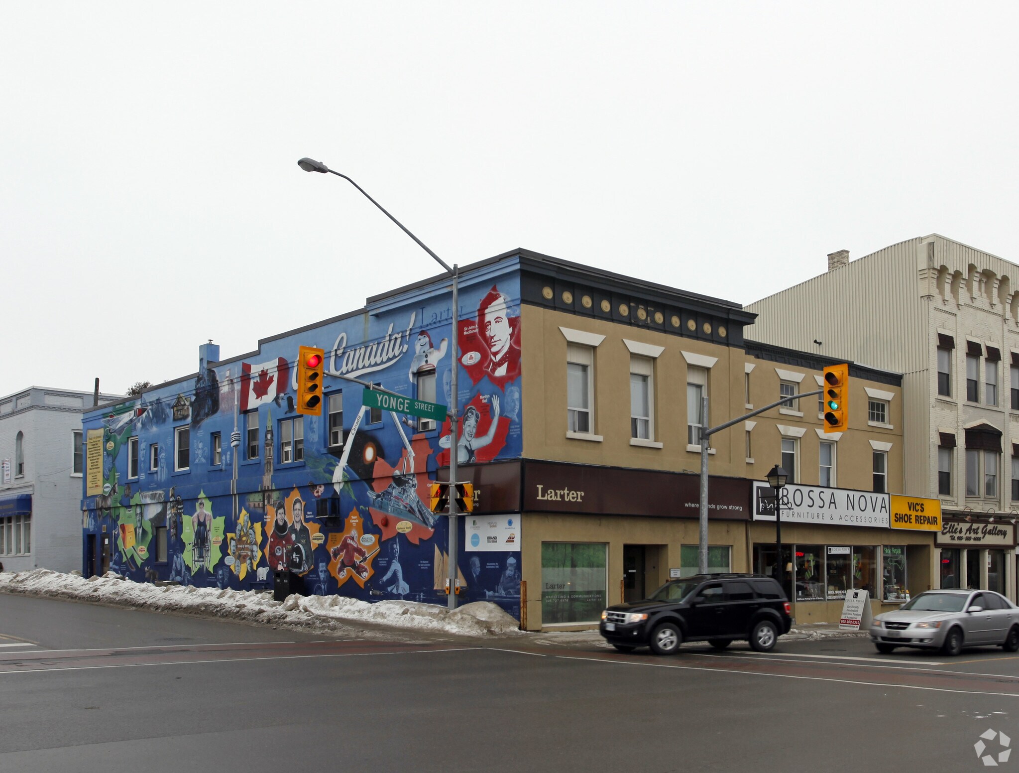15243 Yonge St, Aurora, ON à louer Photo principale– Image 1 sur 3