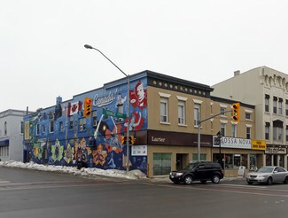 Plus de détails pour 15243 Yonge St, Aurora, ON - Local commercial à louer