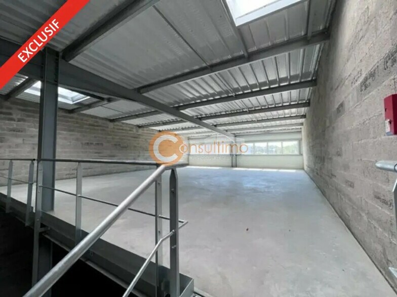 Local d'activités dans Mios à vendre - Photo de l’immeuble – Image 3 sur 8