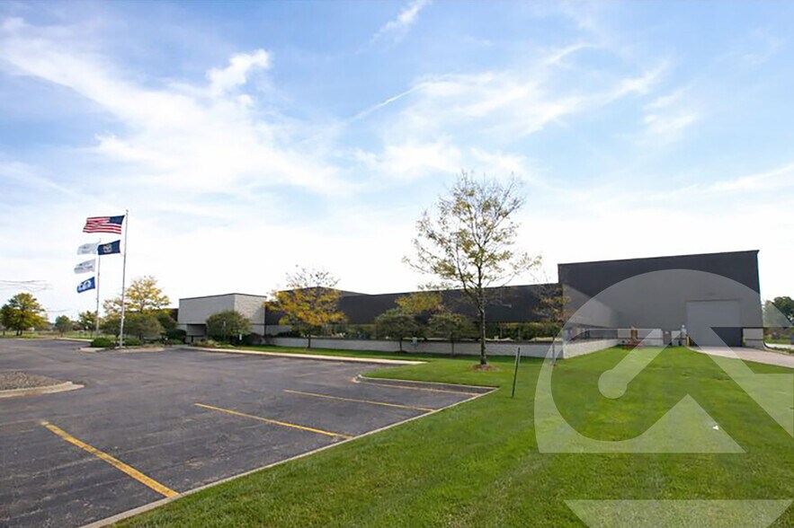 1 ATS Dr, Wixom, MI à louer - Photo principale – Image 1 sur 3