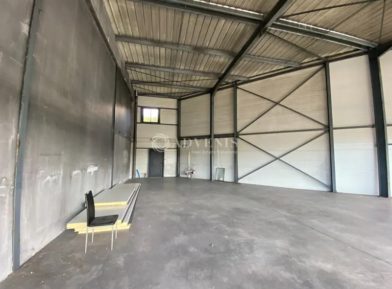 Local commercial dans Toussieu à louer Photo intérieure– Image 1 sur 5