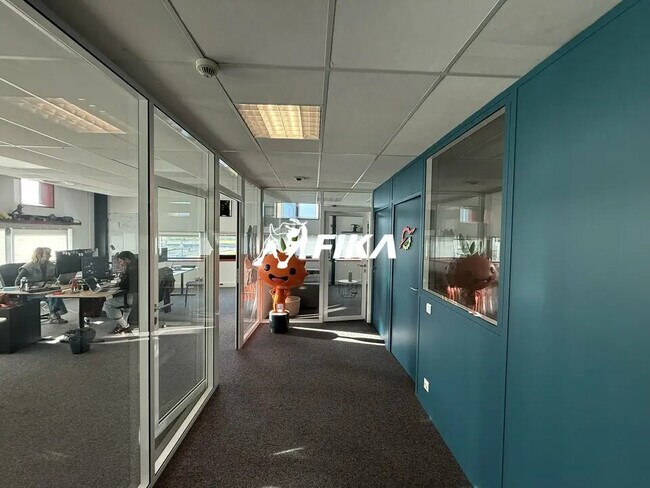 Plus de détails pour Bureau à louer