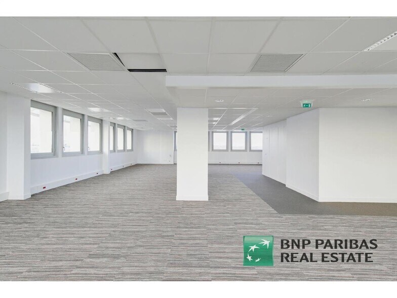 11 Avenue Morane Saulnier, Vélizy-Villacoublay à louer - Photo intérieure – Image 3 sur 8