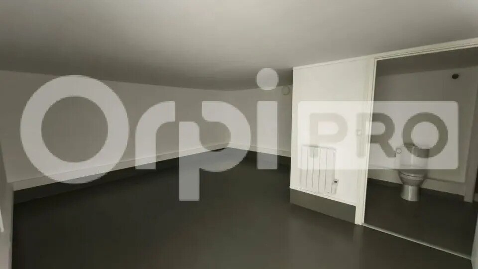 Local d’activités dans Villebon-sur-Yvette à louer - Photo de l’immeuble – Image 3 sur 13