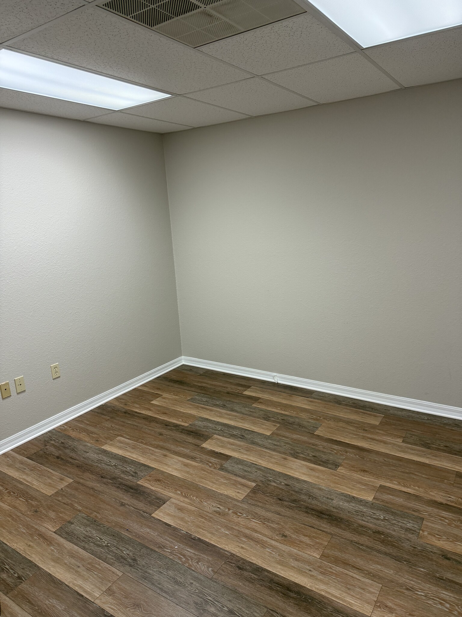 5304 S Florida Ave, Lakeland, FL à louer Photo intérieure– Image 1 sur 2