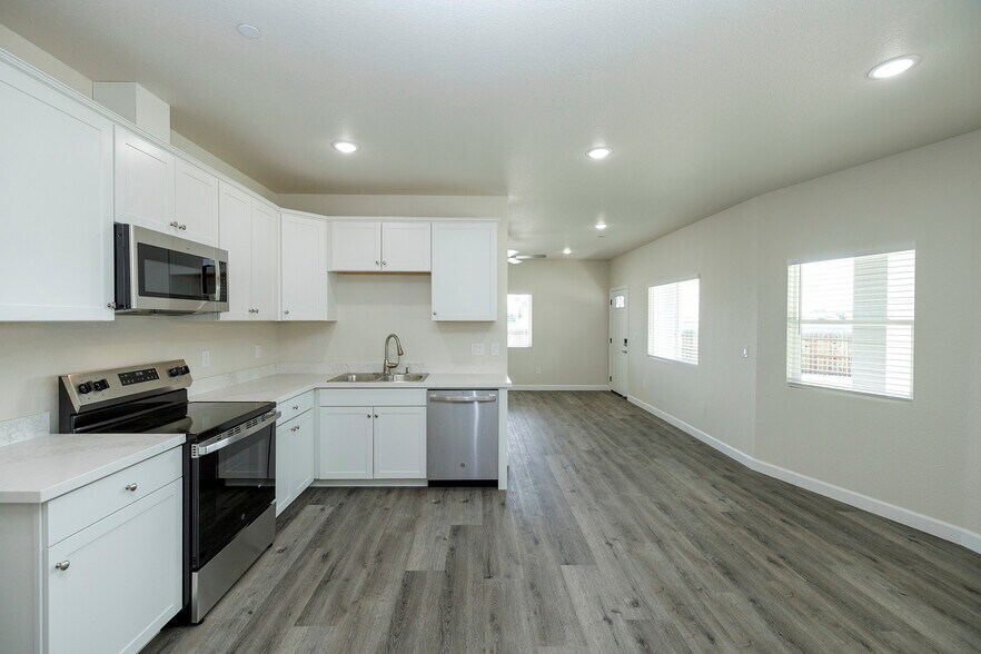 720 N 2nd St, Patterson, CA à vendre - Photo de l’immeuble – Image 3 sur 64