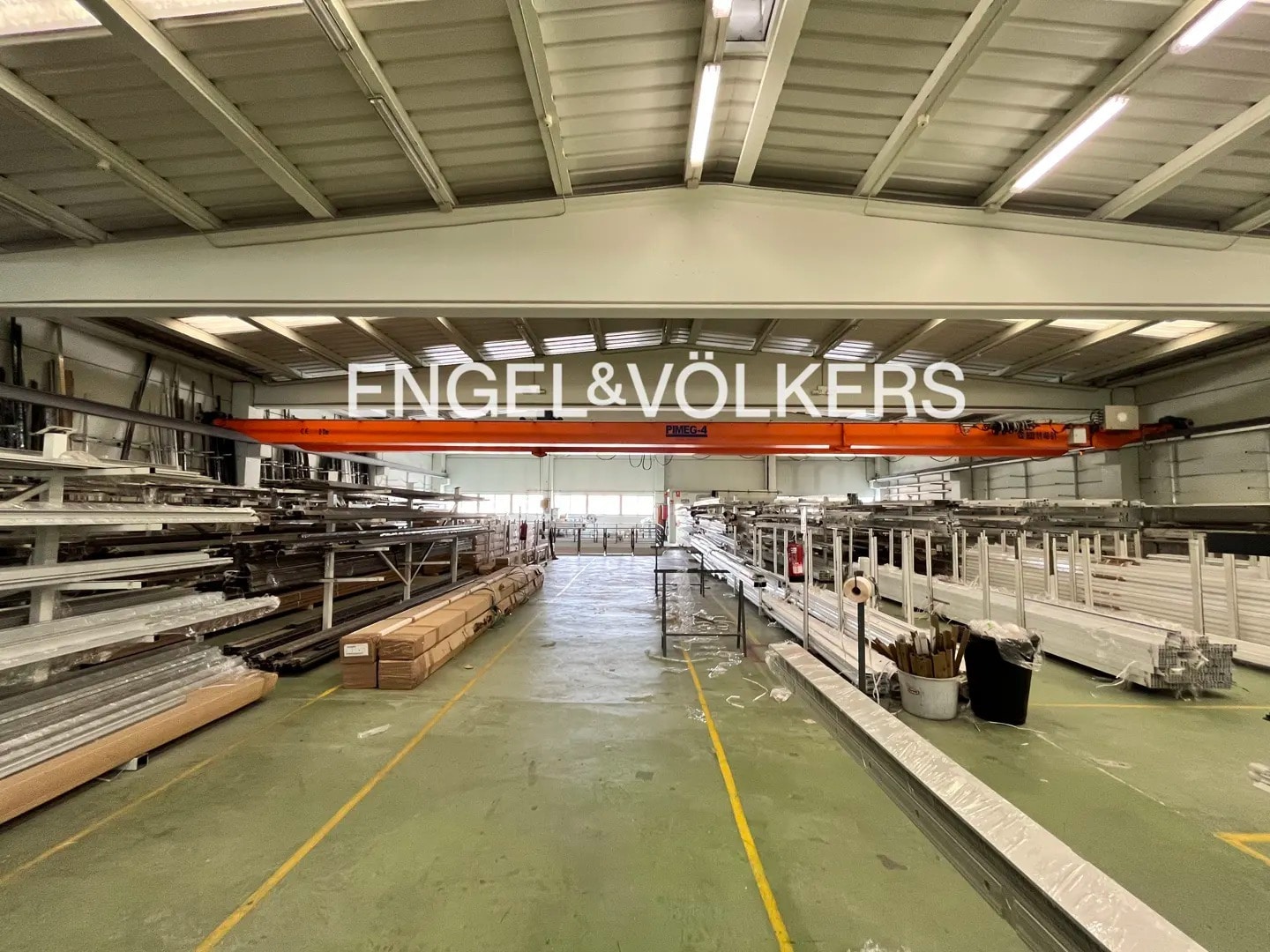 Industriel/Logistique dans Montcada i Reixac, Barcelona à vendre Photo intérieure– Image 1 sur 9