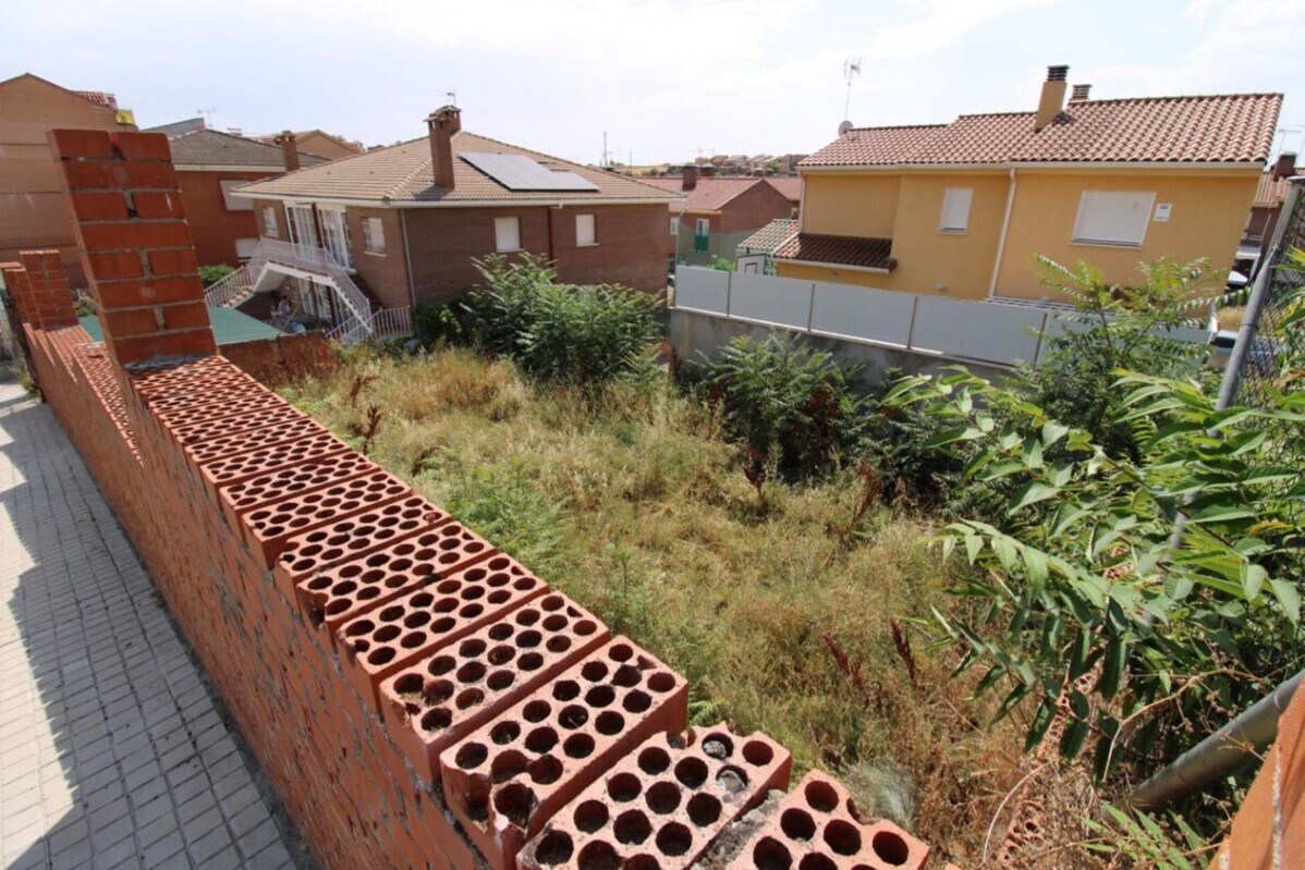 Terrain dans Torrelaguna, Madrid à vendre Photo de l’immeuble– Image 1 sur 5