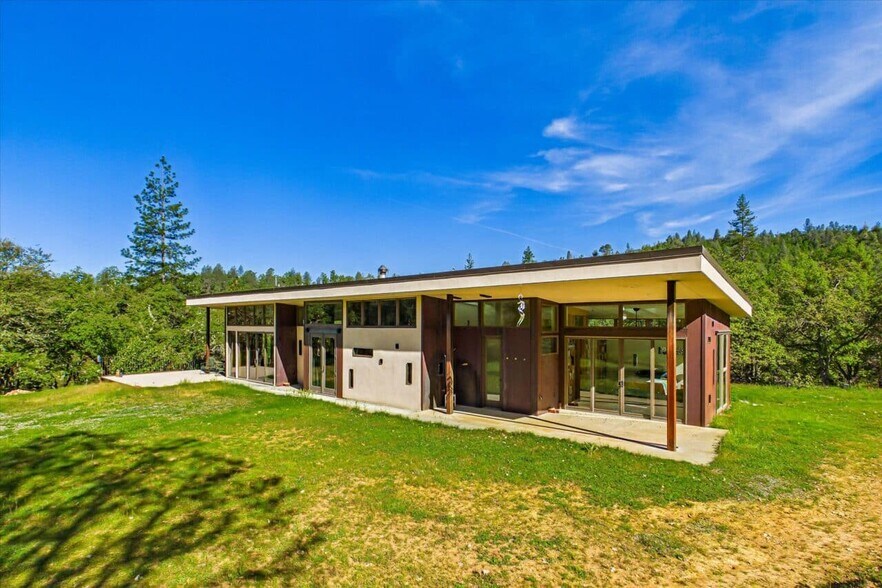 6691 Reading Creek Rd, Douglas City, CA à vendre - Photo de l’immeuble – Image 2 sur 82