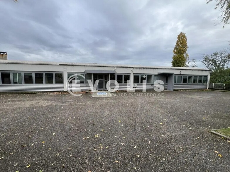 9 Rue Du Dauphiné, Saint-Priest à louer - Photo de l’immeuble – Image 1 sur 36