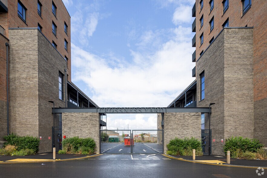 12 Crossness Yard, Barking à louer - Photo de l’immeuble – Image 2 sur 4
