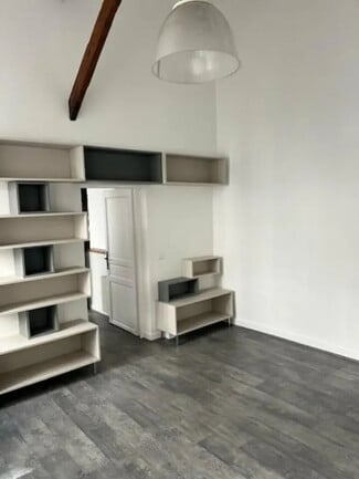 Plus de détails pour 82 Rue Du Faubourg Saint-Martin, Paris - Bureau à louer