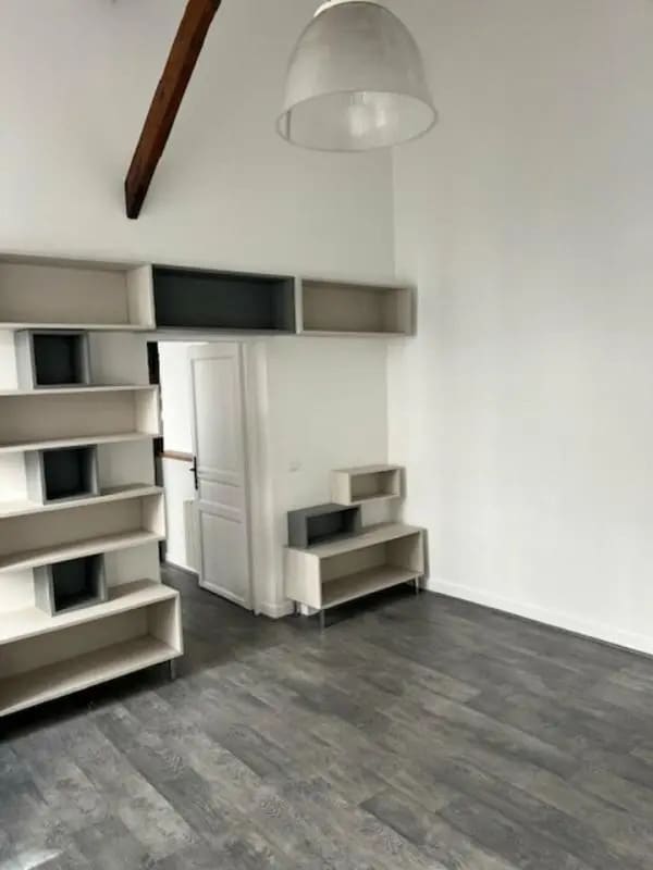 Plus de détails pour 82 Rue Du Faubourg Saint-Martin, Paris - Bureau à louer