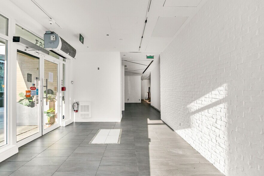 363 Bremner Blvd, Toronto, ON à louer - Photo de l’immeuble – Image 2 sur 7