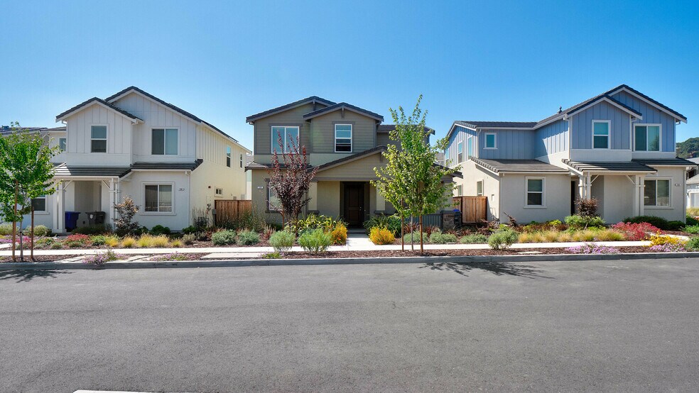 121-185 Sophia Ct, Napa, CA à vendre - Photo de l’immeuble – Image 3 sur 9