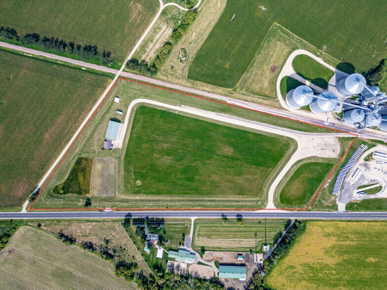 25010 Route 173, Harvard, IL à vendre - Photo de l’immeuble – Image 3 sur 15