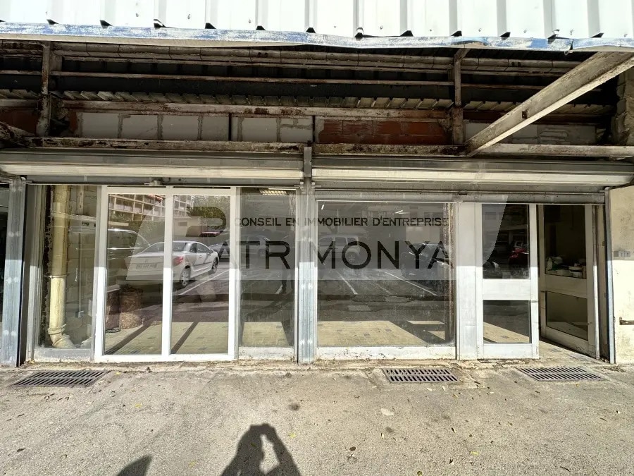 Local d'activités dans Aubagne à vendre Photo de l’immeuble– Image 1 sur 5