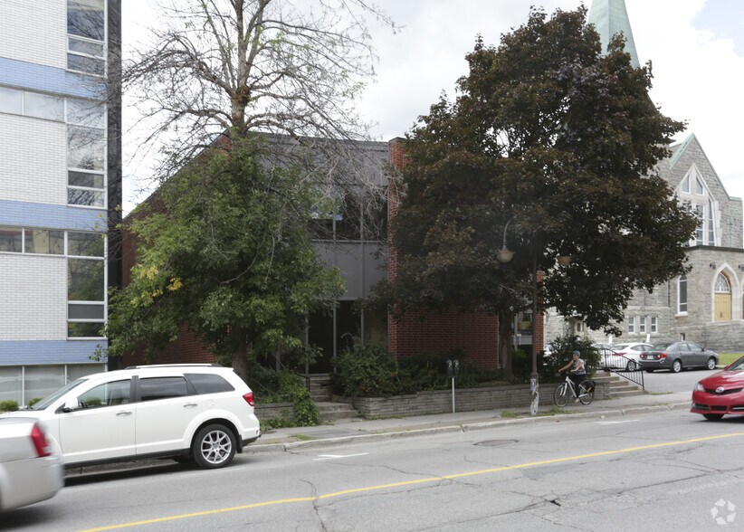 227 Boul Saint-Joseph, Gatineau, QC à louer - Photo de l’immeuble – Image 2 sur 5