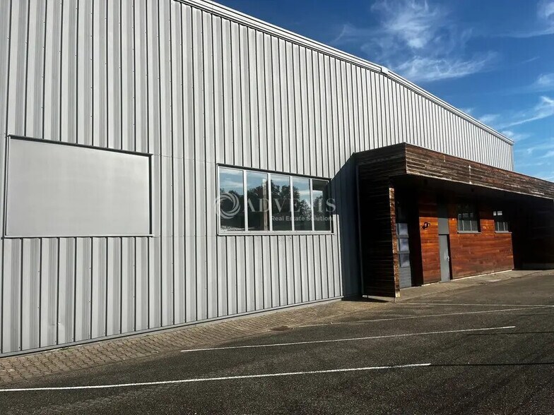Local d’activités dans Ernolsheim-Bruche à louer - Photo de l’immeuble – Image 2 sur 8