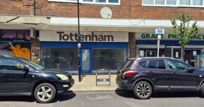 163 Park Ln, Londres à louer Photo de l’immeuble– Image 1 sur 2