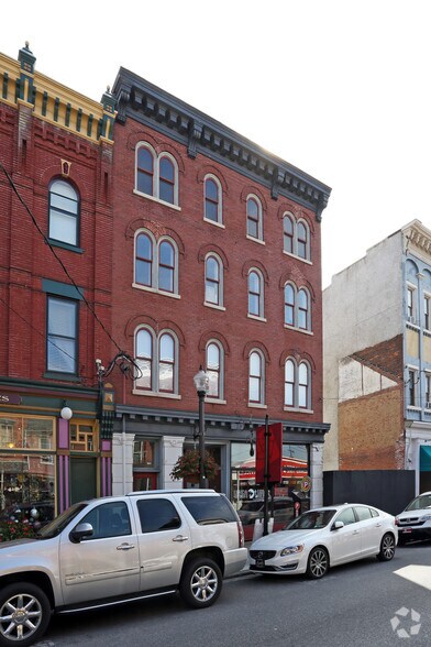 317 N Queen St, Lancaster, PA à louer - Photo de l’immeuble – Image 2 sur 5