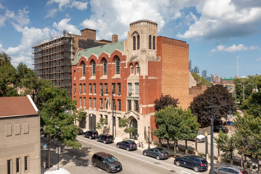 1945 S Halsted St, Chicago, IL à louer - Photo de l’immeuble – Image 1 sur 16