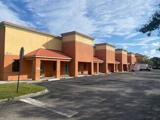 Plus de détails pour 413 NE Van Loon Ln, Cape Coral, FL - Local d’activités à vendre