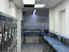 354 E 116th St, New York, NY à louer Photo de l’immeuble– Image 1 sur 7