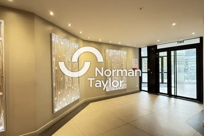 Bureau dans Montpellier à louer - Hall d’entrée – Image 2 sur 6