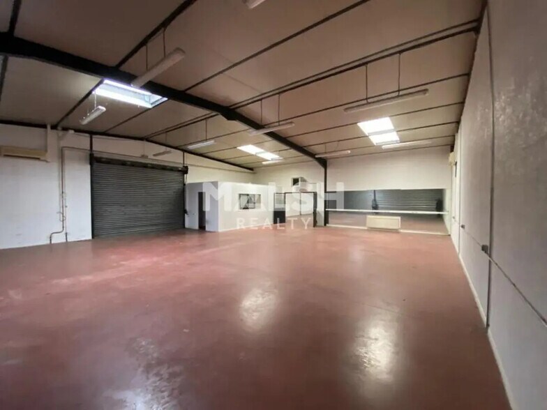 Bureau dans Genay à louer - Photo intérieure – Image 3 sur 8