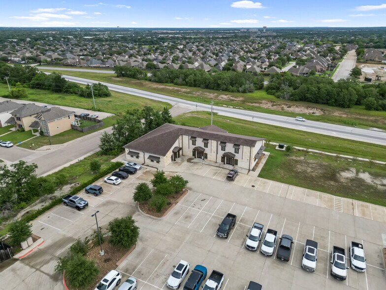3012 Barron Rd, College Station, TX à louer - Photo de l’immeuble – Image 1 sur 21