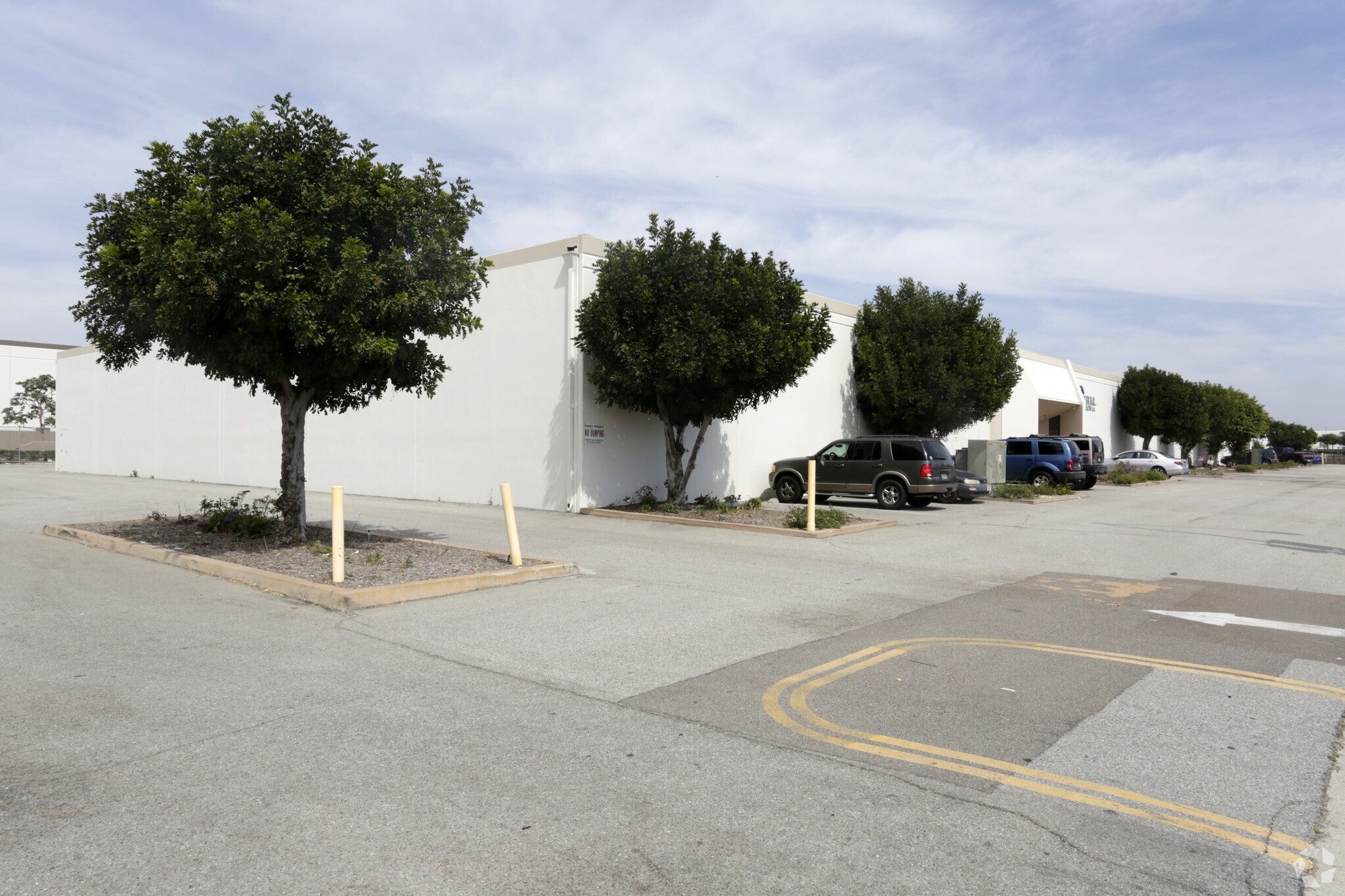 12345-12405 Telegraph Rd, Santa Fe Springs, CA à louer Photo principale– Image 1 sur 5