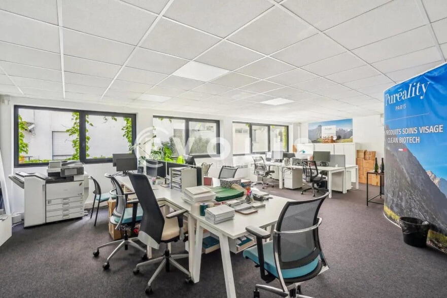 Bureau dans Boulogne-Billancourt à louer - Photo de l’immeuble – Image 2 sur 3