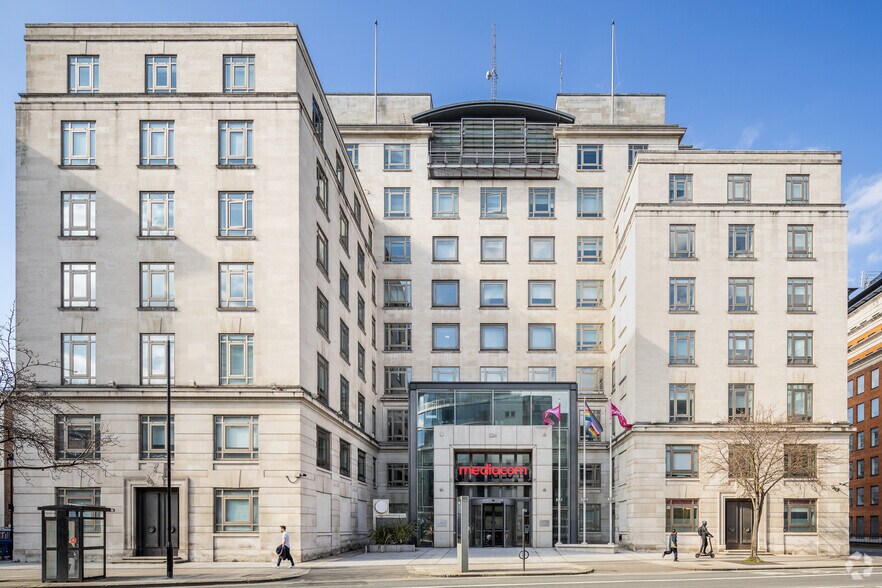 124 Theobalds Rd, Londres à louer - Photo principale – Image 1 sur 4