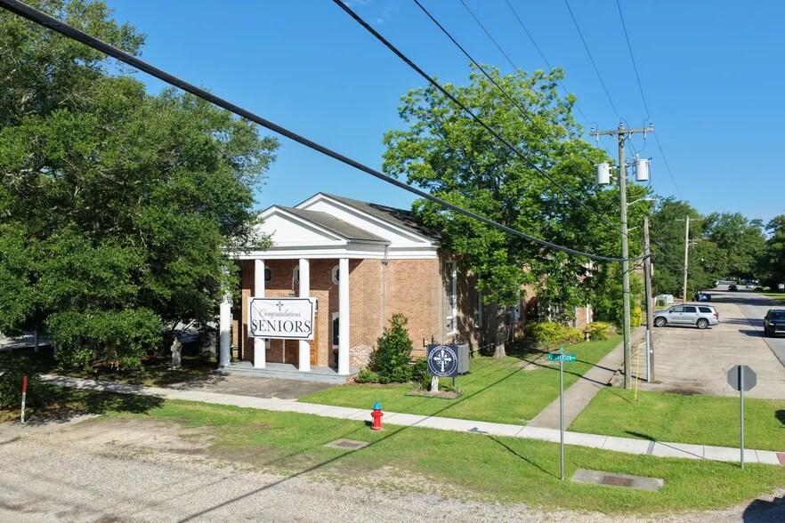 227 N Jefferson Ave, Covington, LA à louer - Photo de l’immeuble – Image 2 sur 5