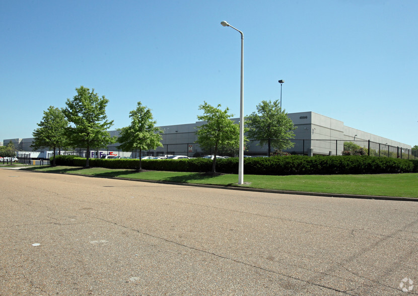 4100 Quest Way, Memphis, TN à louer - Photo principale – Image 1 sur 3