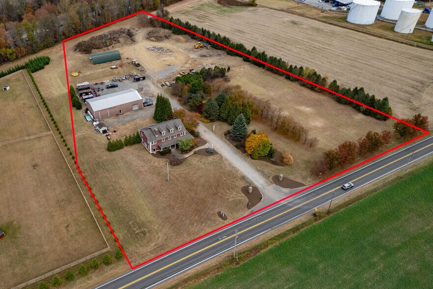 1693 Burlington Jacksonville Rd, Bordentown, NJ à vendre - Photo de l’immeuble – Image 2 sur 44