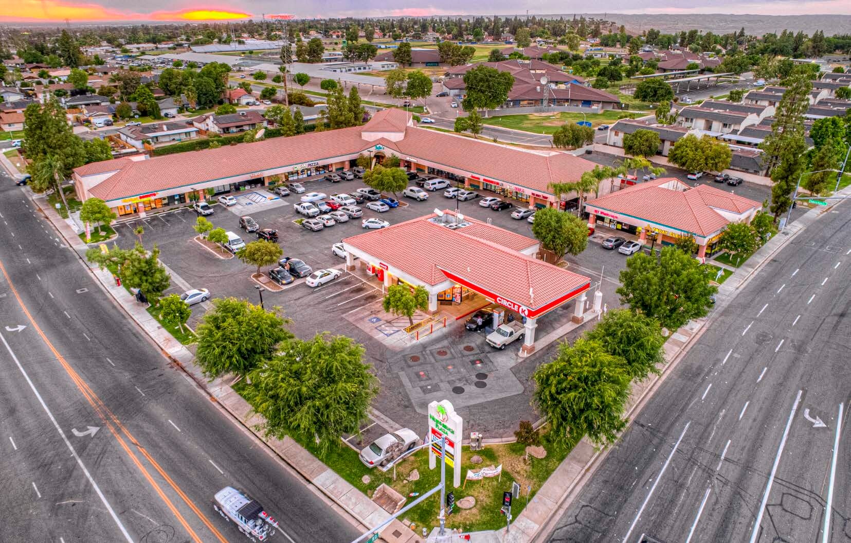 Fairfax, Bakersfield, CA à louer Photo principale– Image 1 sur 15