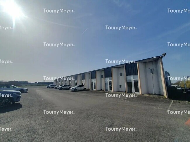 Plus de détails pour Local d’activités à vendre