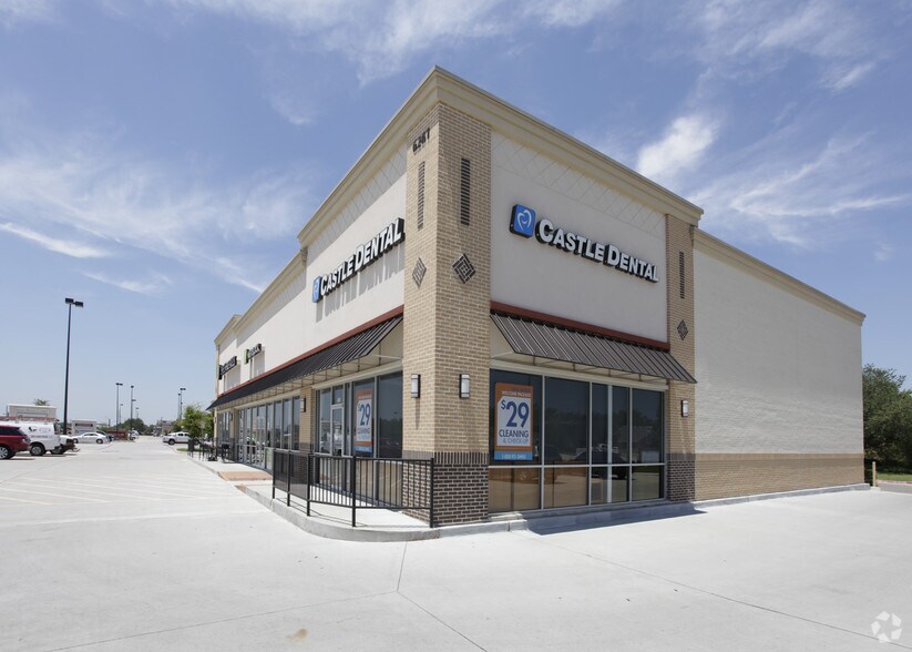 6261 Hwy 6, Missouri City, TX à louer - Photo de l’immeuble – Image 3 sur 3