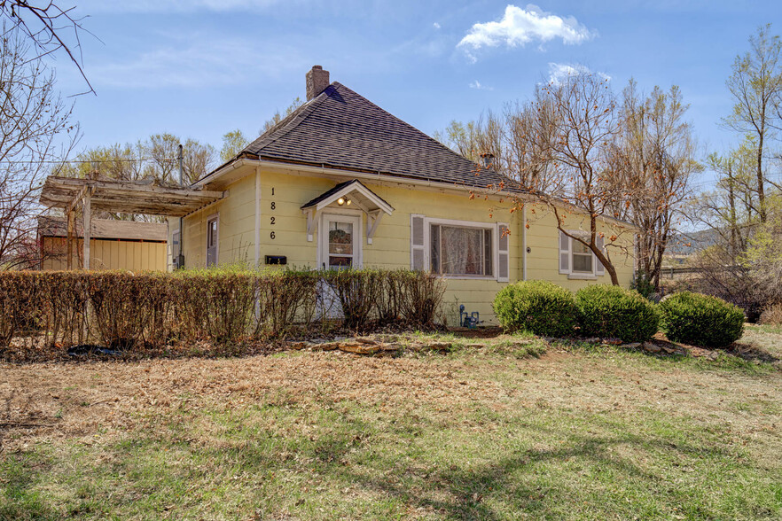 1826 Woodbine Ave, Colorado Springs, CO à vendre - Photo principale – Image 1 sur 1