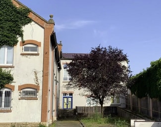 Plus de détails pour 9 Rue Des Freres, Thionville - Bureau à vendre